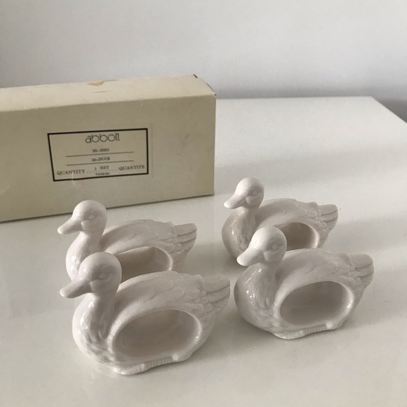 4pc NWB Vintage White Porcelain Duck Napkin Rings - Picture 1 of 10